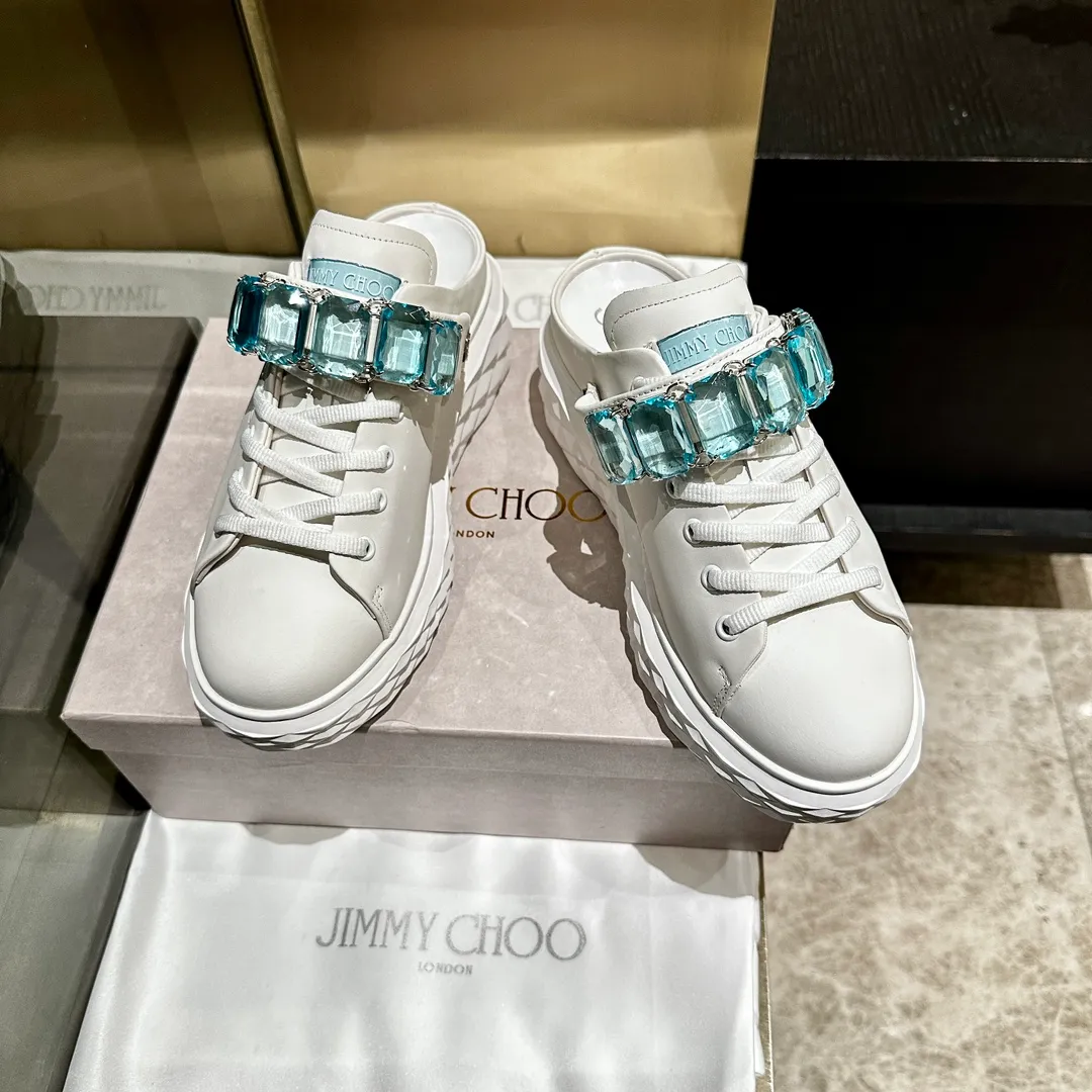 👟👟Ex-factory price 720👟👟 New JIMMY CHOO, exclusive sale, factory price, original large-soled casual white shoes, designed with the latest technology, strong three-dimensional effect👍Multiple technologies are integrated together, subverting fashion, super stylish! The rhinestones look great together. Purely hand-stitched diamonds, one-to-one comparison with the original version. Versatile and trendy, both salty and sweet! 2 ways to wear it! Size: 35-40